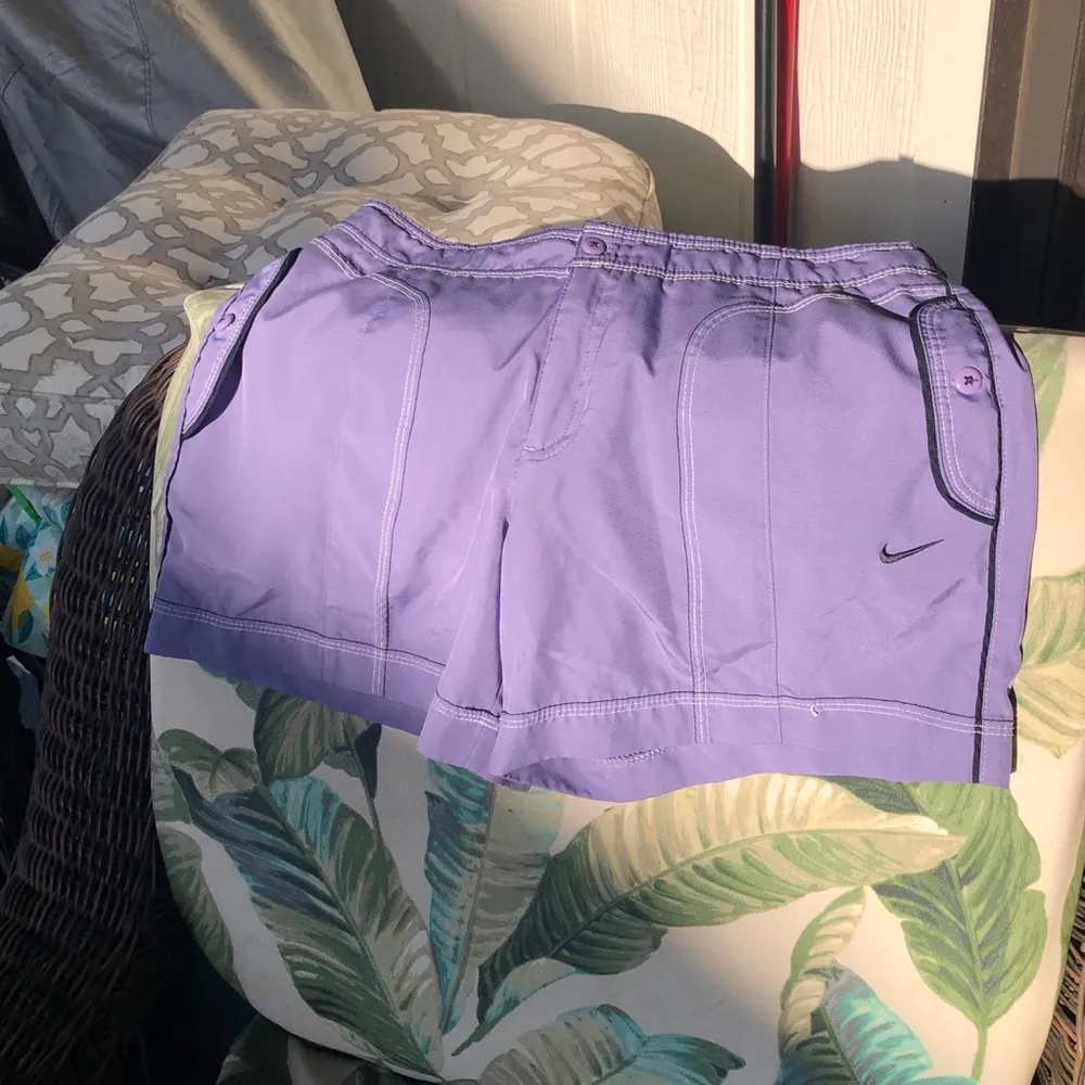 Nike Athletic Shorts with pockets Lilac Small - Image 3