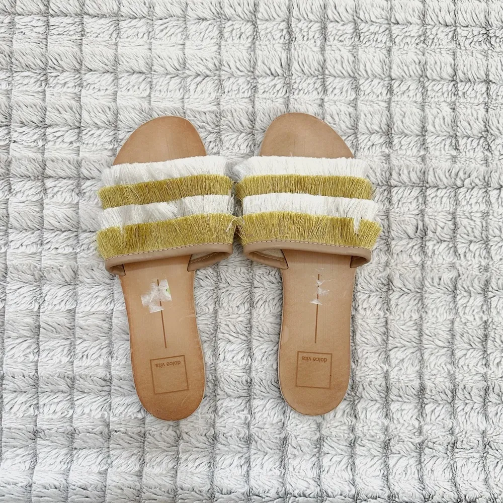 Dolce Vita Celaya Fringe Slide White Size 9 - Image 3