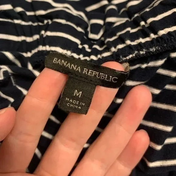 Banana Republic Top Womens Medium Navy‎ White Striped Off Shoulder Long Blouse - Image 3