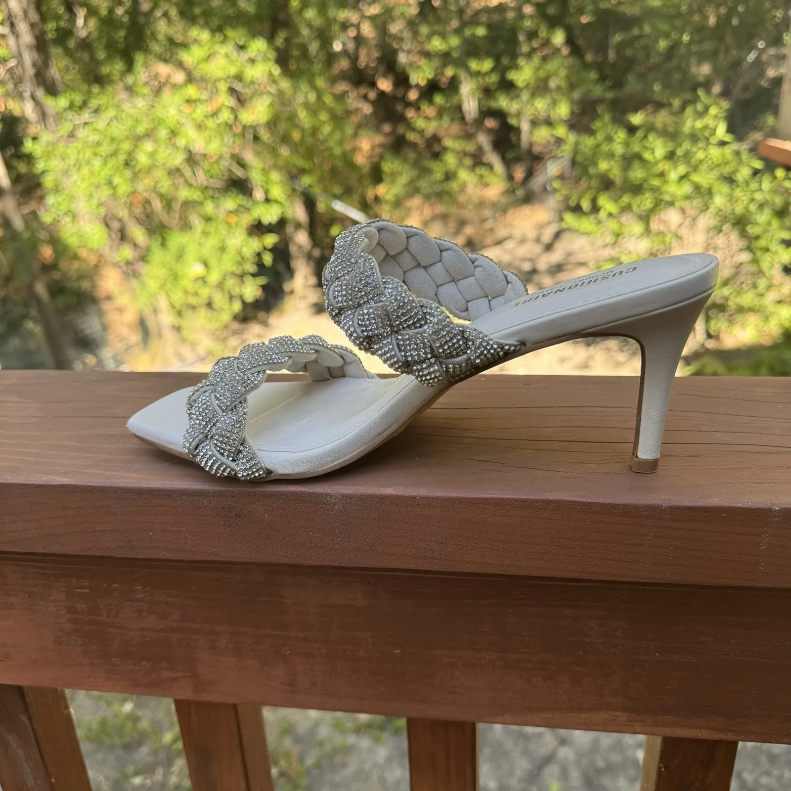 Cushionaire "Party" Silver Sparkle Braided Sandal Size‎ 8.5 Shoes Heel New! - Image 8