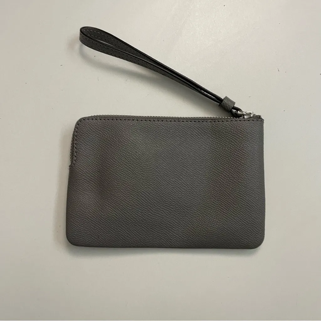 Coach Wristlet Wallet Pouch Corner Zip Credit Card Phone Travel Leather Grey - Image 6