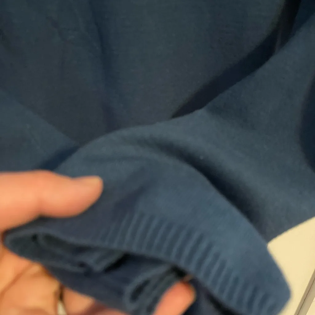 Priced to sell. blue cowl neck dress long sleeves. Over the knee/mini Small. - Image 4