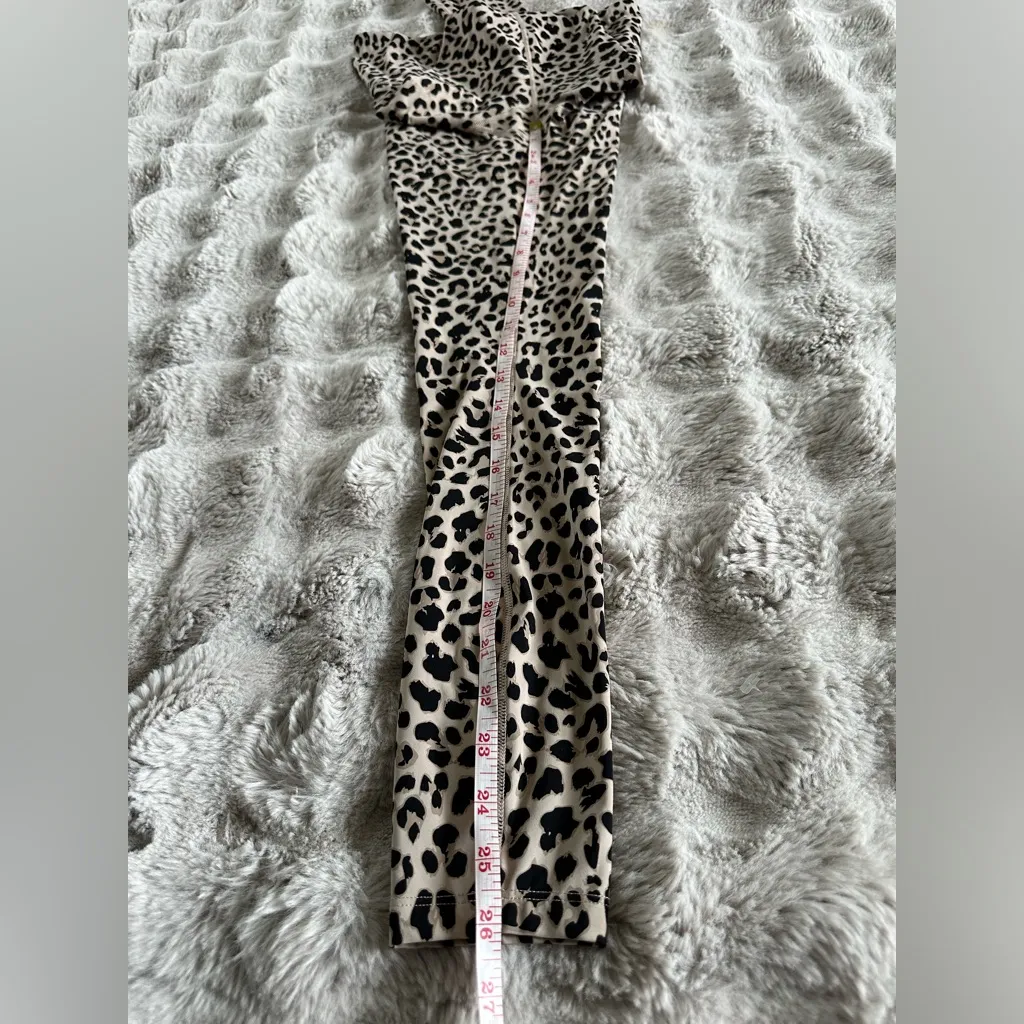Varley leopard print leggings size small - Image 6