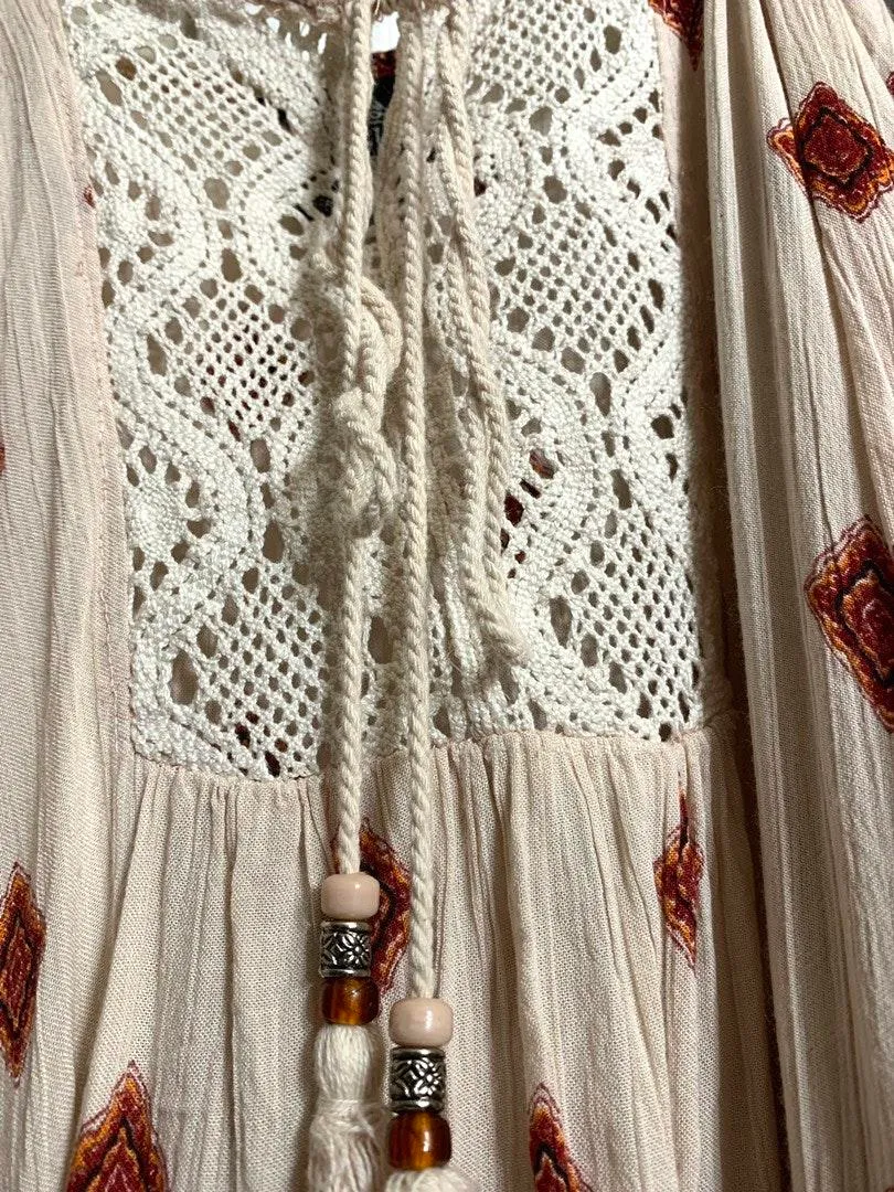 Boutique Blouse - Image 2