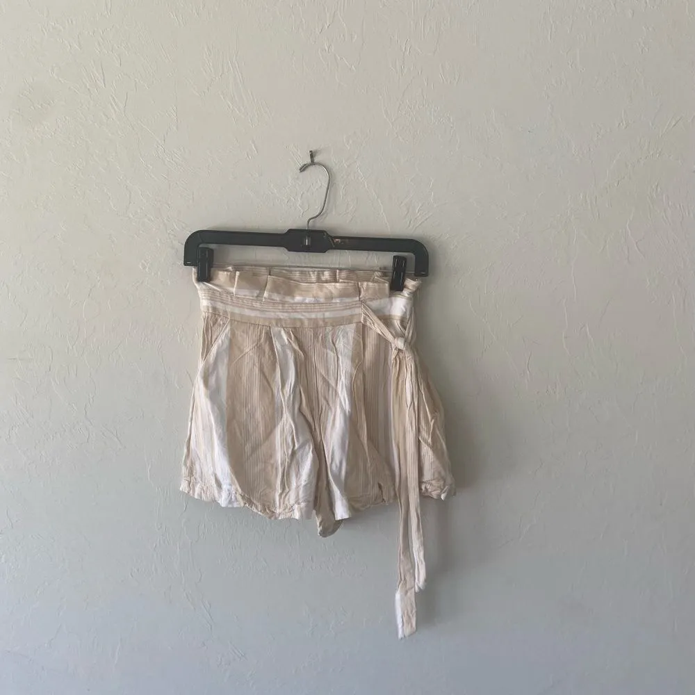 Forever 21 tan white strap short short with tie belt - Image 4