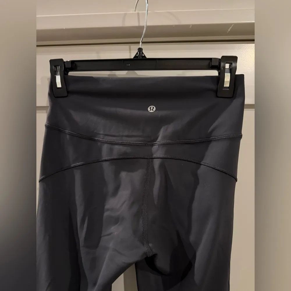Lululemon  In Movement 25” Everlux Black Leggings Size 6! Brand new! Not worn! - Image 3