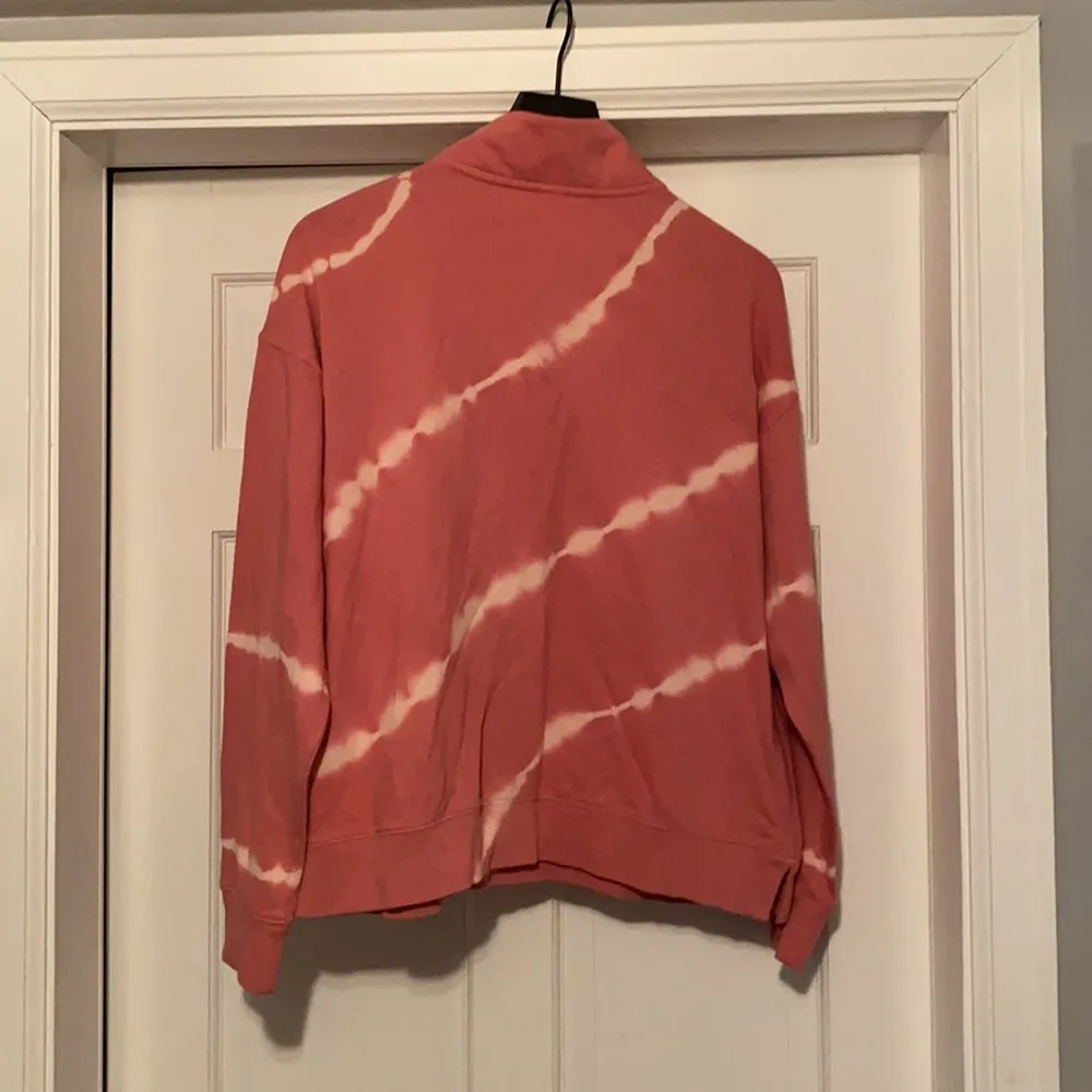 Old Navy zip mock neck pink tie dye sweatshirt, size large - Image 6