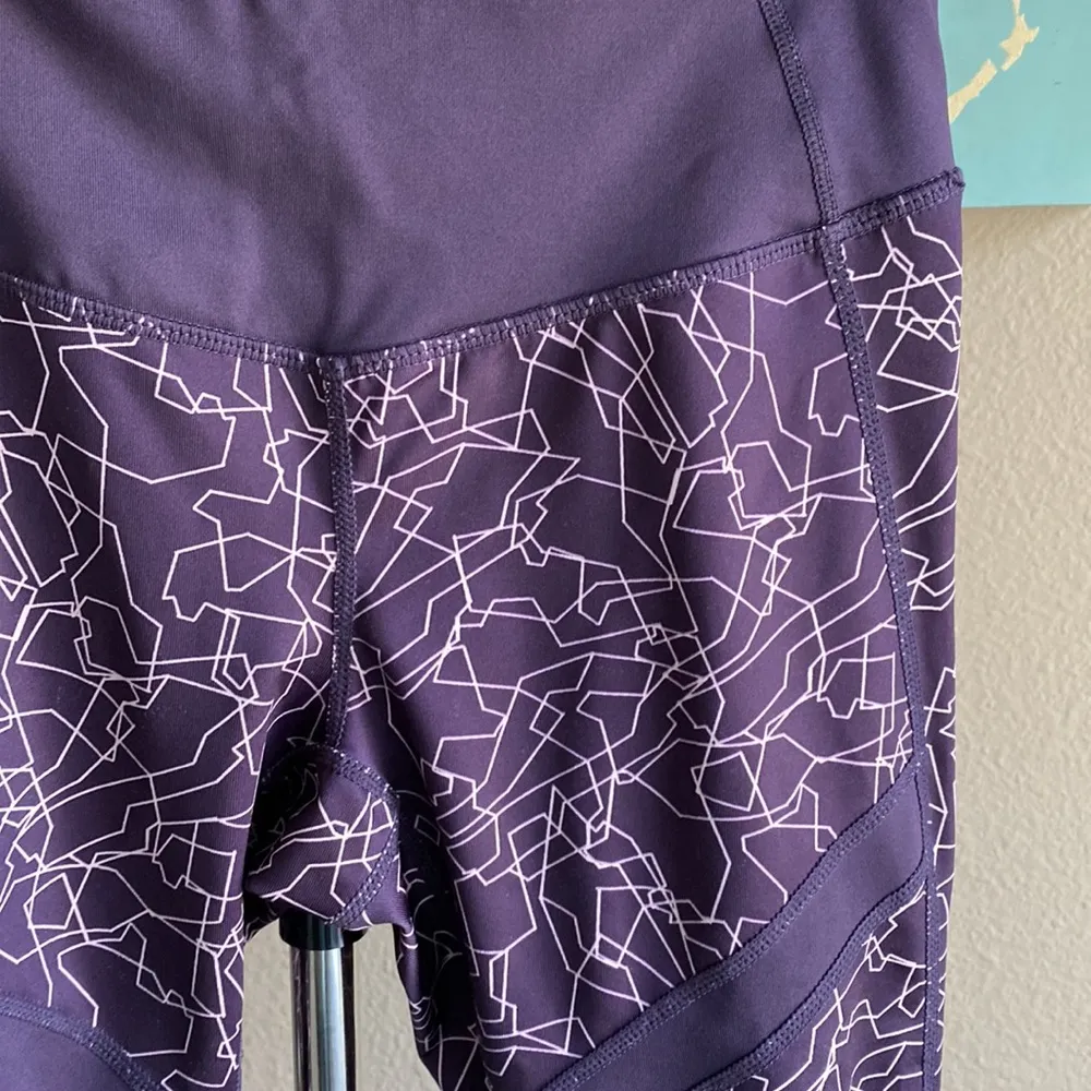 Zella dry fit small leggings purple abstract print 7/8 ankle Capri cropped - Image 2