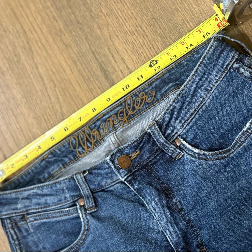 Women's Wrangler Flare Denim Jeans: Size 29 - Image 7