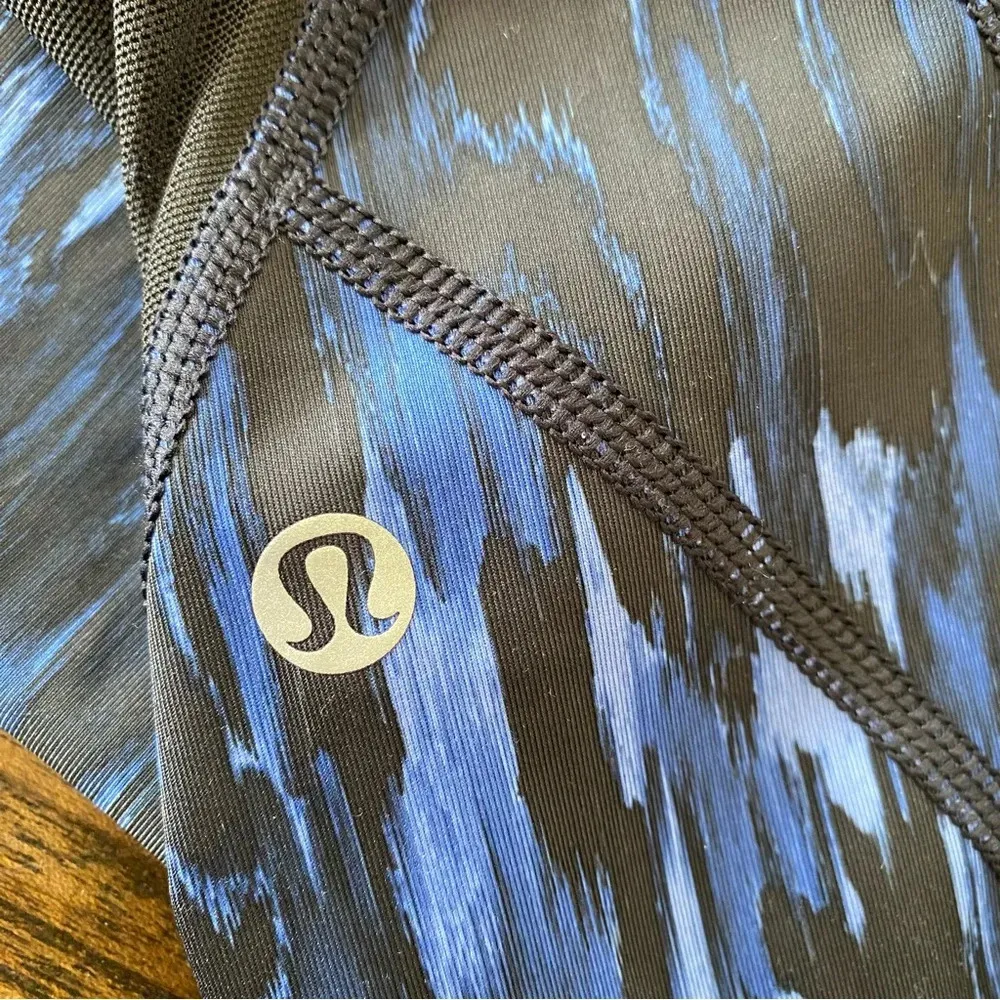 Lululemon All Meshed Up 7/8 Tight Painted Animal Sprinkler Black / Black size 2 - Image 8