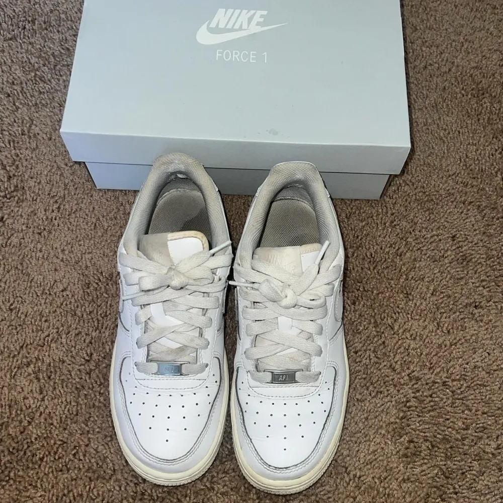 Air Force 1 - Image 2