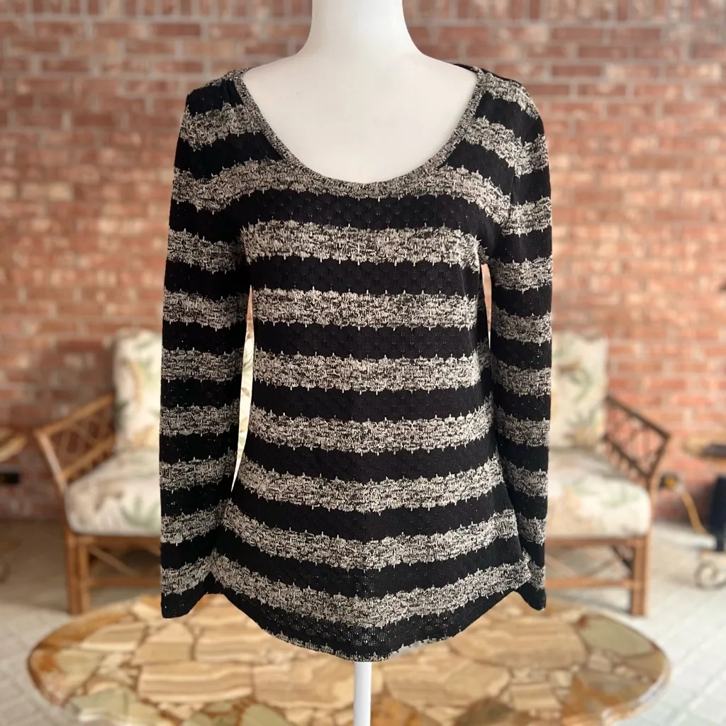 Xhilaration Top Crochet Knit Black Striped High Low Lightweight M Casual - Image 3