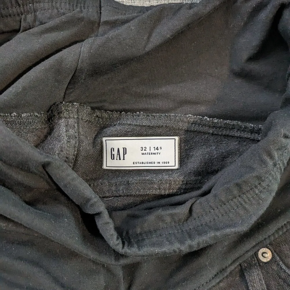 Gap Maternity Full Panel Skinny Jeans - Size 32/14 Short - Black Wash - Image 4
