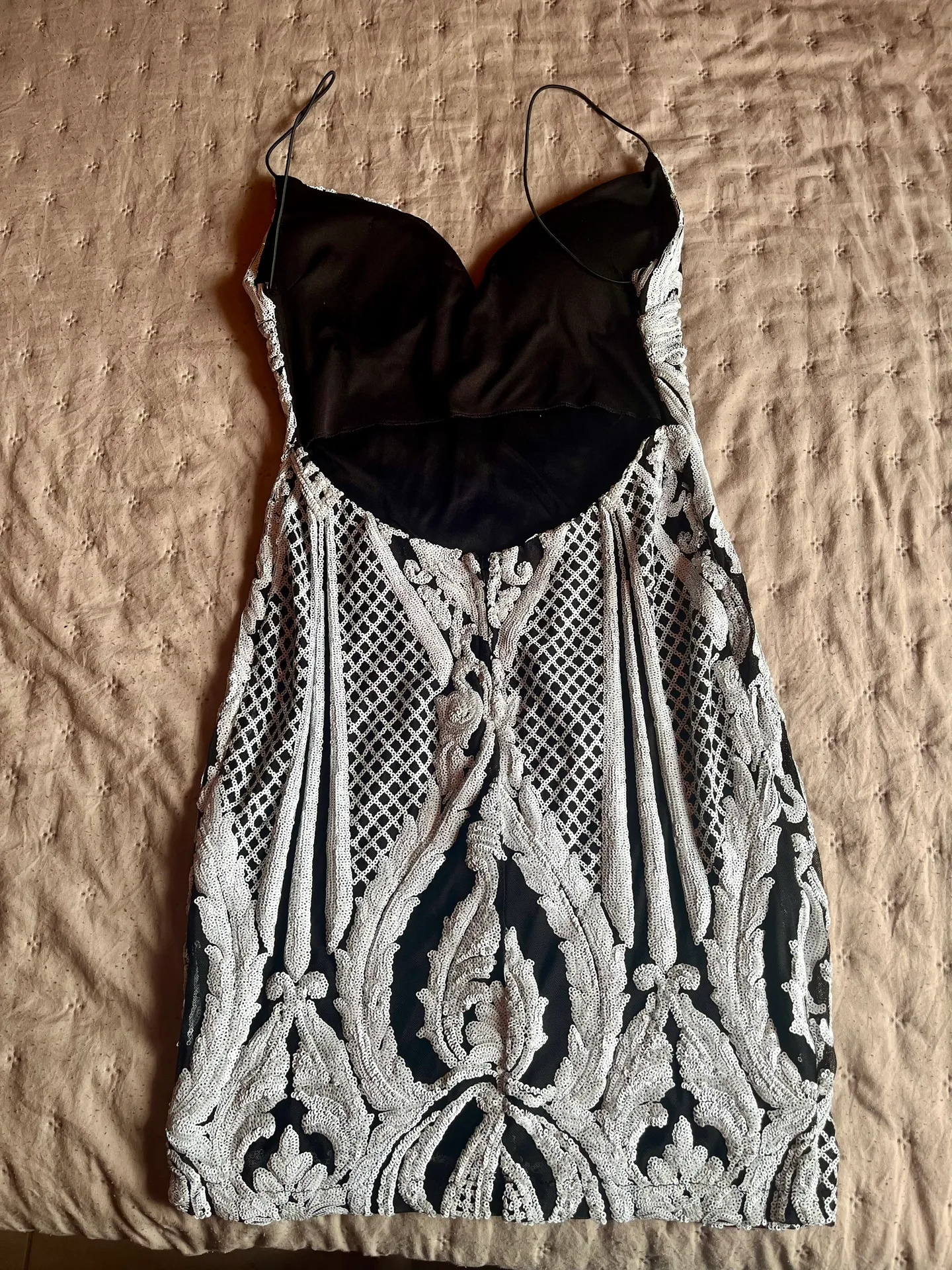 Black And White Bodycon Dress - Image 2