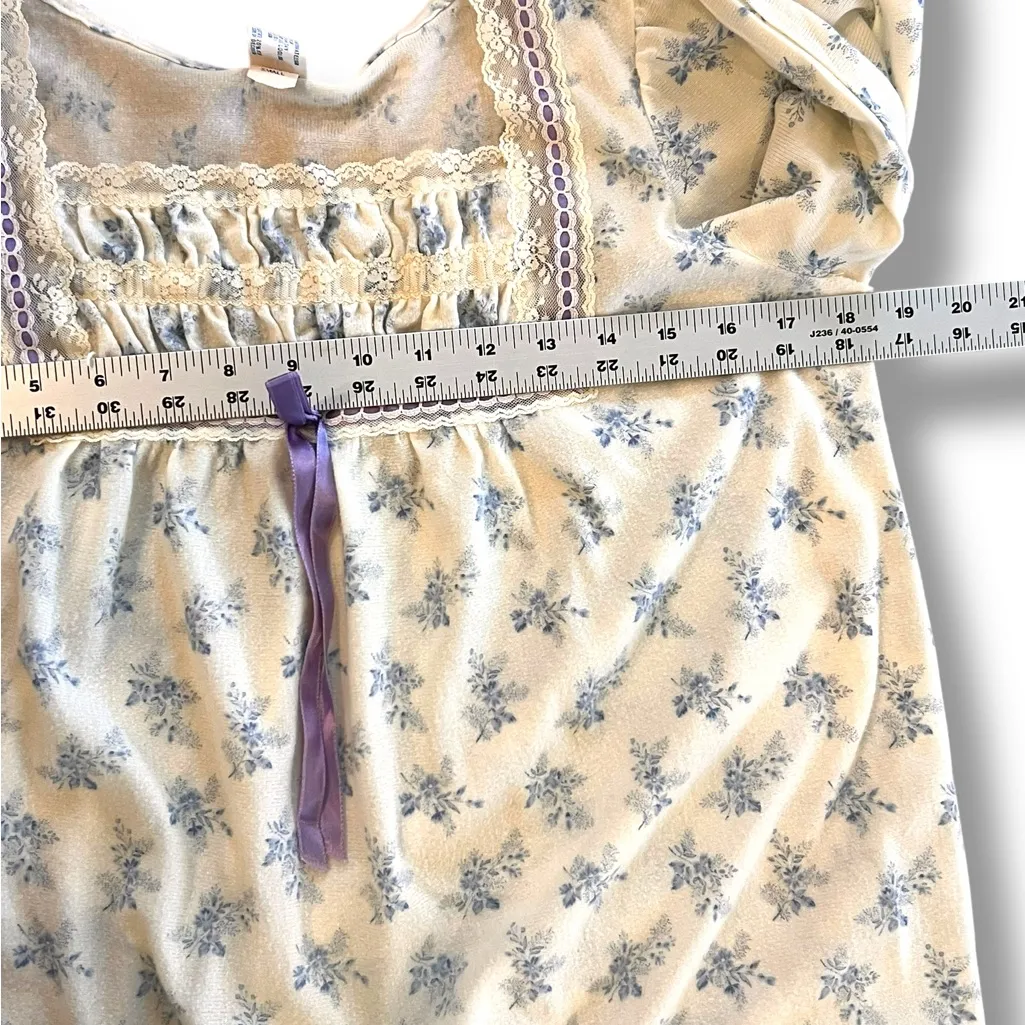 Katz White Floral Nightgown Long Sleeve Gown Sz Small Vintage Sleepwear Purple - Image 7