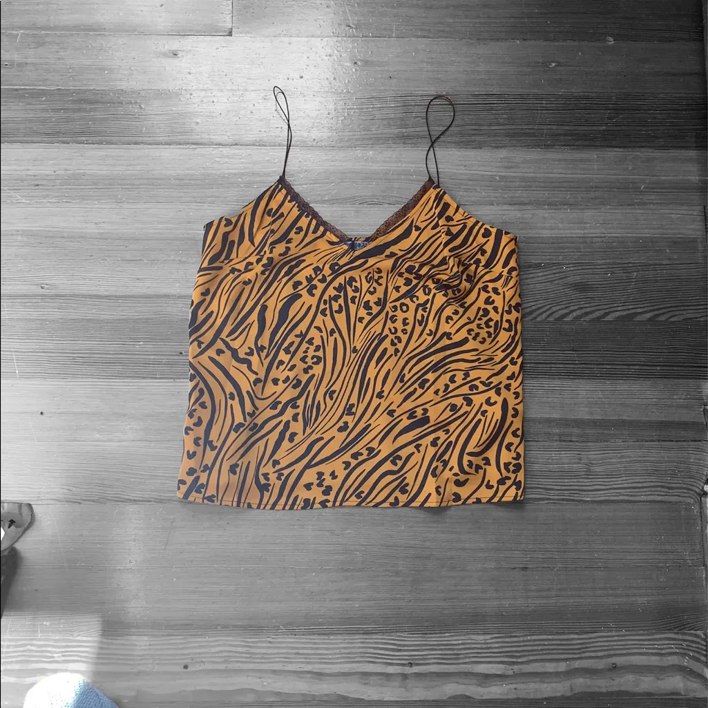 BCBGeneration Animal Print Camisole Tank Top NWT Size Medium Spaghetti Straps - Image 8