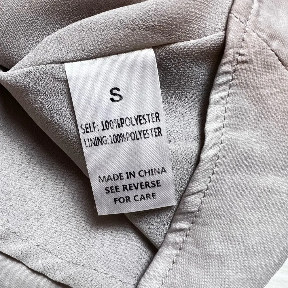 Bohme Grey V Neck Camisole. Size Small. NWOT. - Image 7