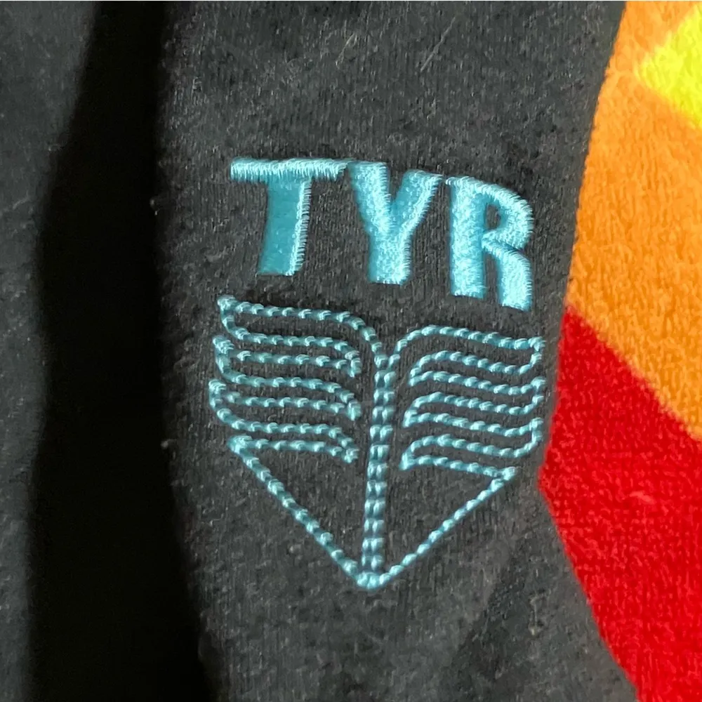 TYR black hoodie medium - Image 3