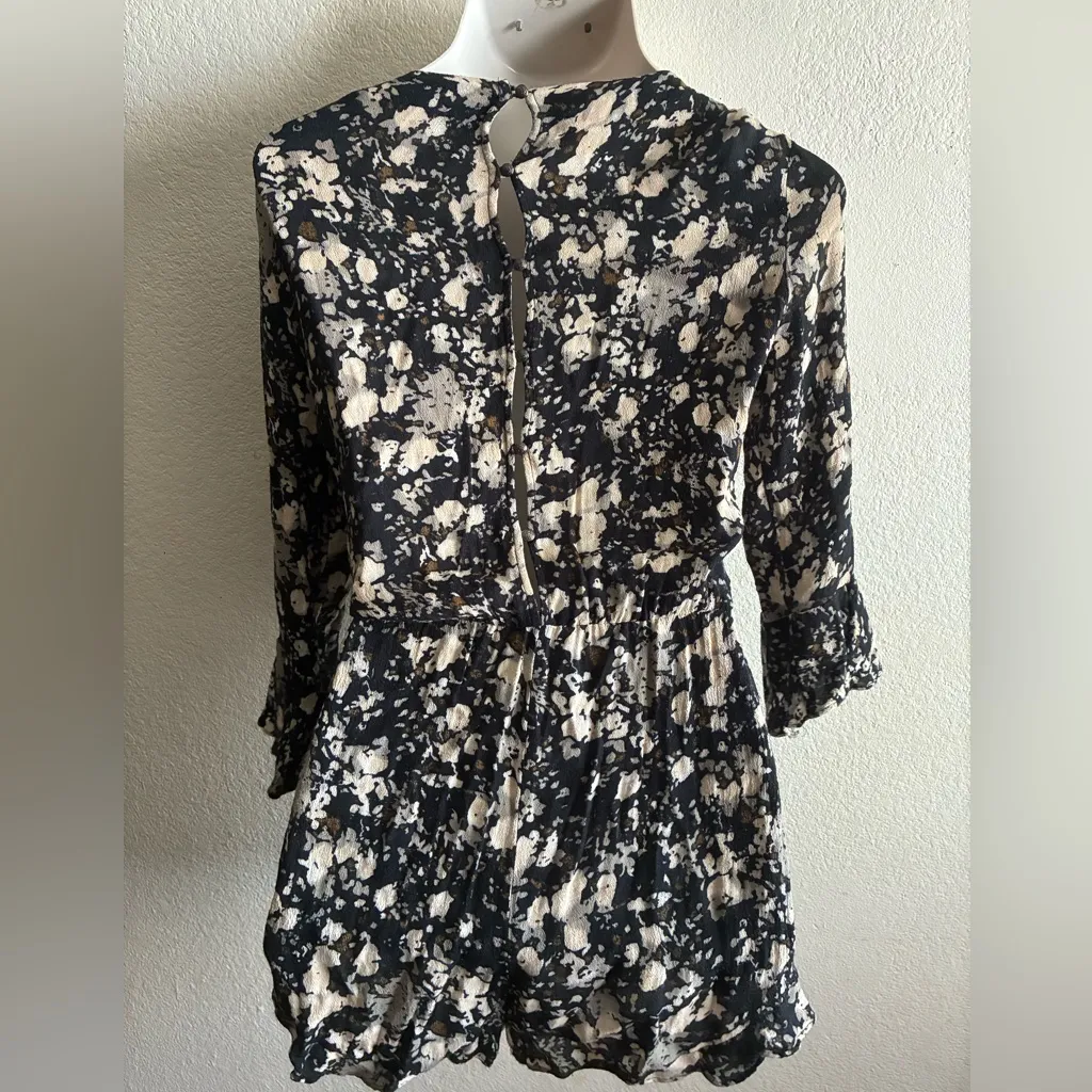 Free People All The Right Ruffles Monochrome Patterned Romper S - Image 4