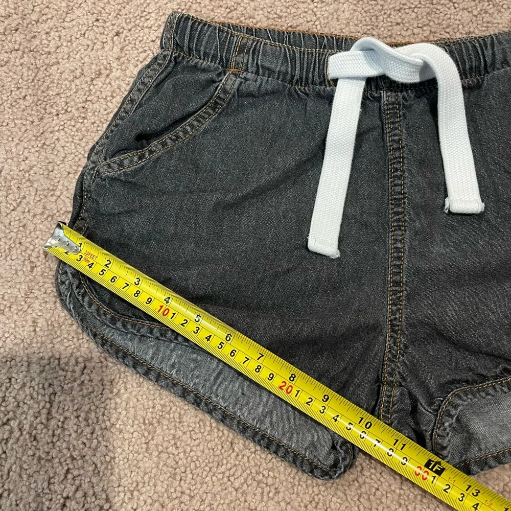 DIVIDED H&M Basic Dark Gray Denim Short Size 30 - Image 6