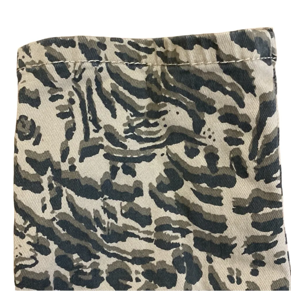 Democracy ab technology jeans animal print size 6 stretchy pants - Image 7