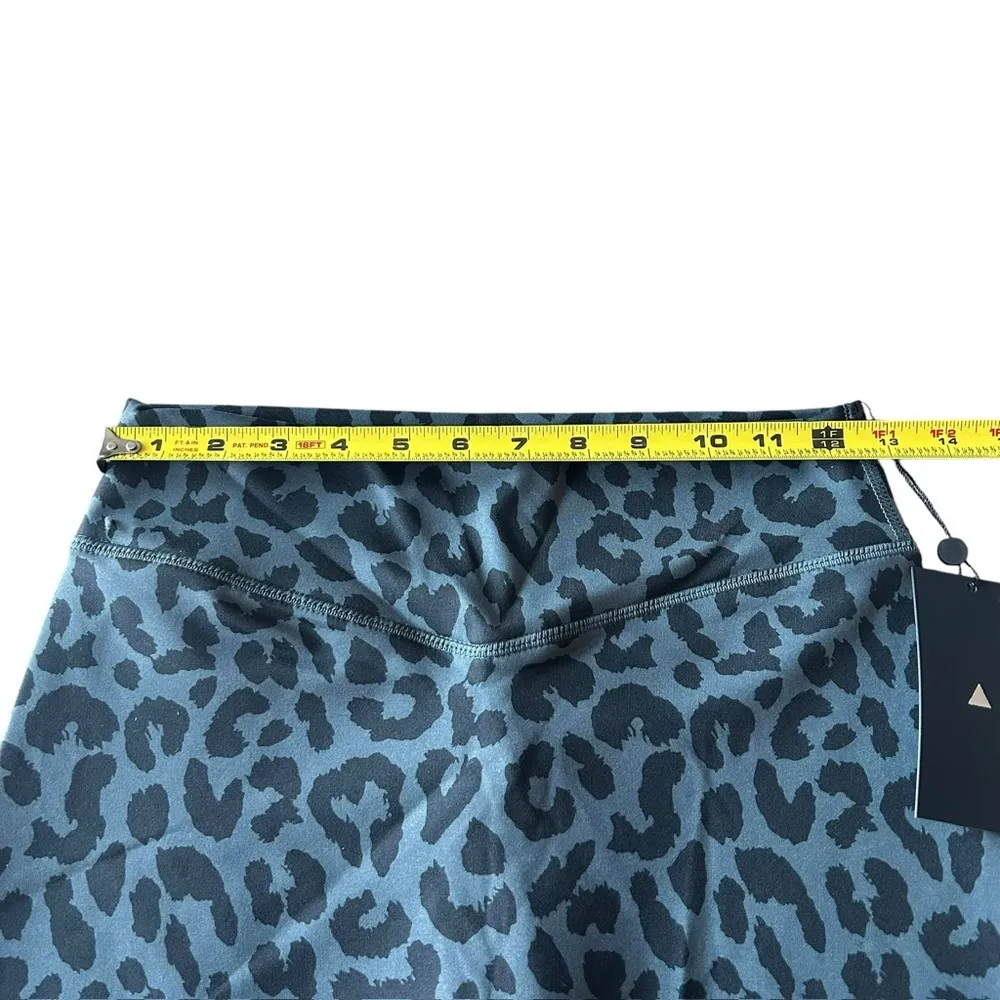 Balance Athletica Womens M Ascend Rider Biker Shorts King Cheetah Midnight Black - Image 7