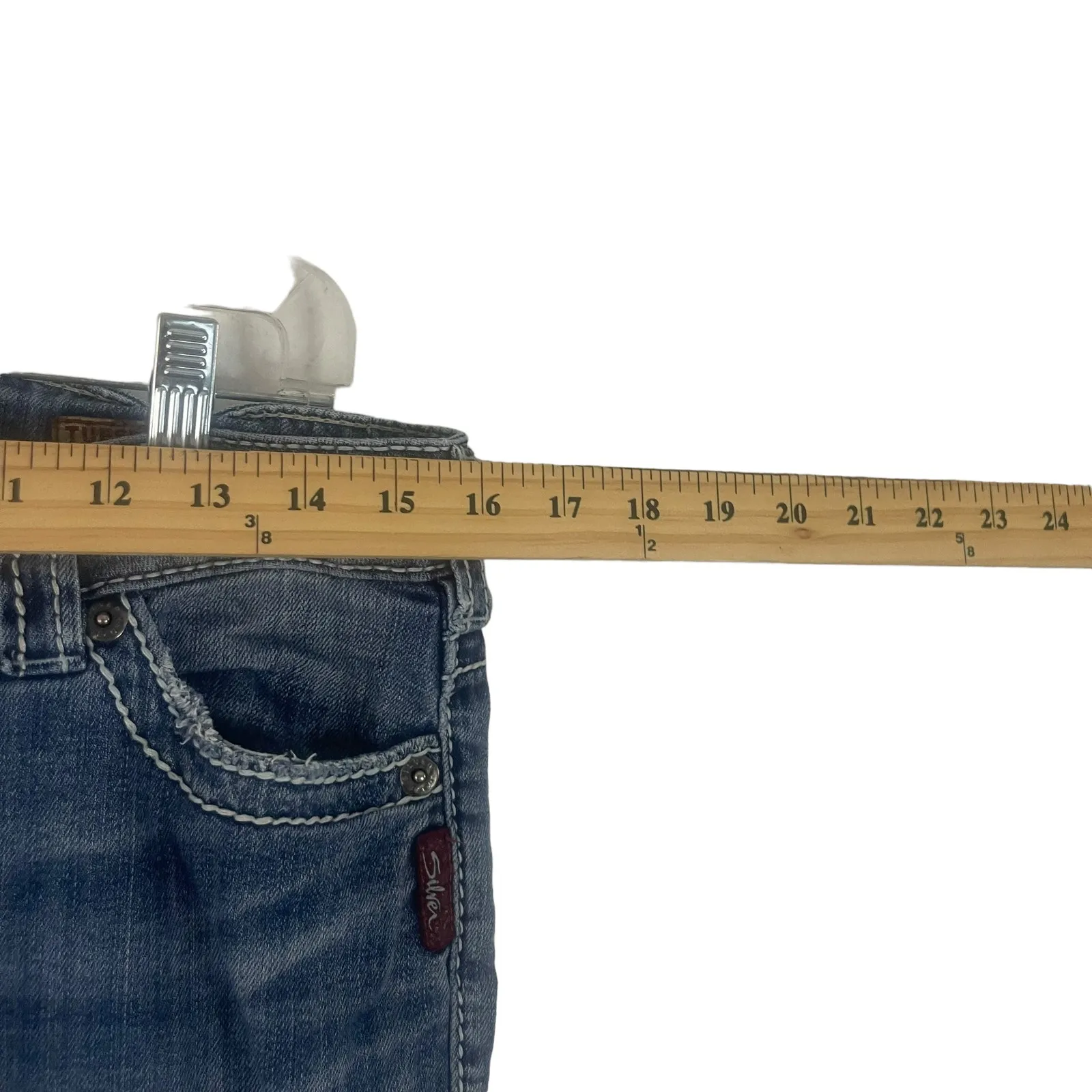 Silver Jeans Women's Size 28 Tuesday Capri Embroidered Pockets Jeans - Image 8