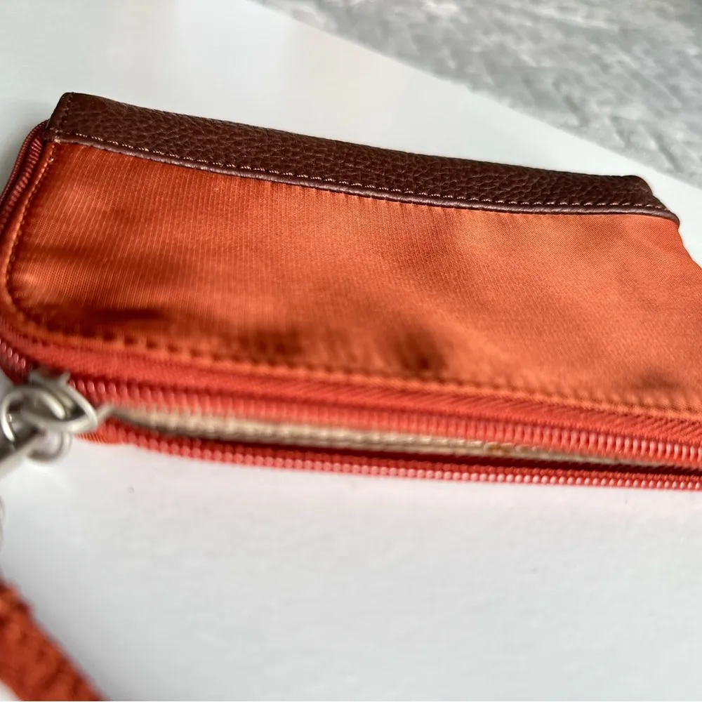 Beggallini Zip Around Wristlet - Image 5