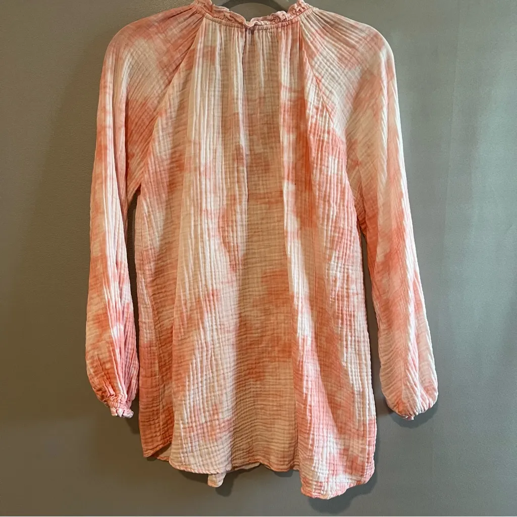 Show Me Your Mumu Charlene tunic top in a pink tie-dye pattern - Image 4