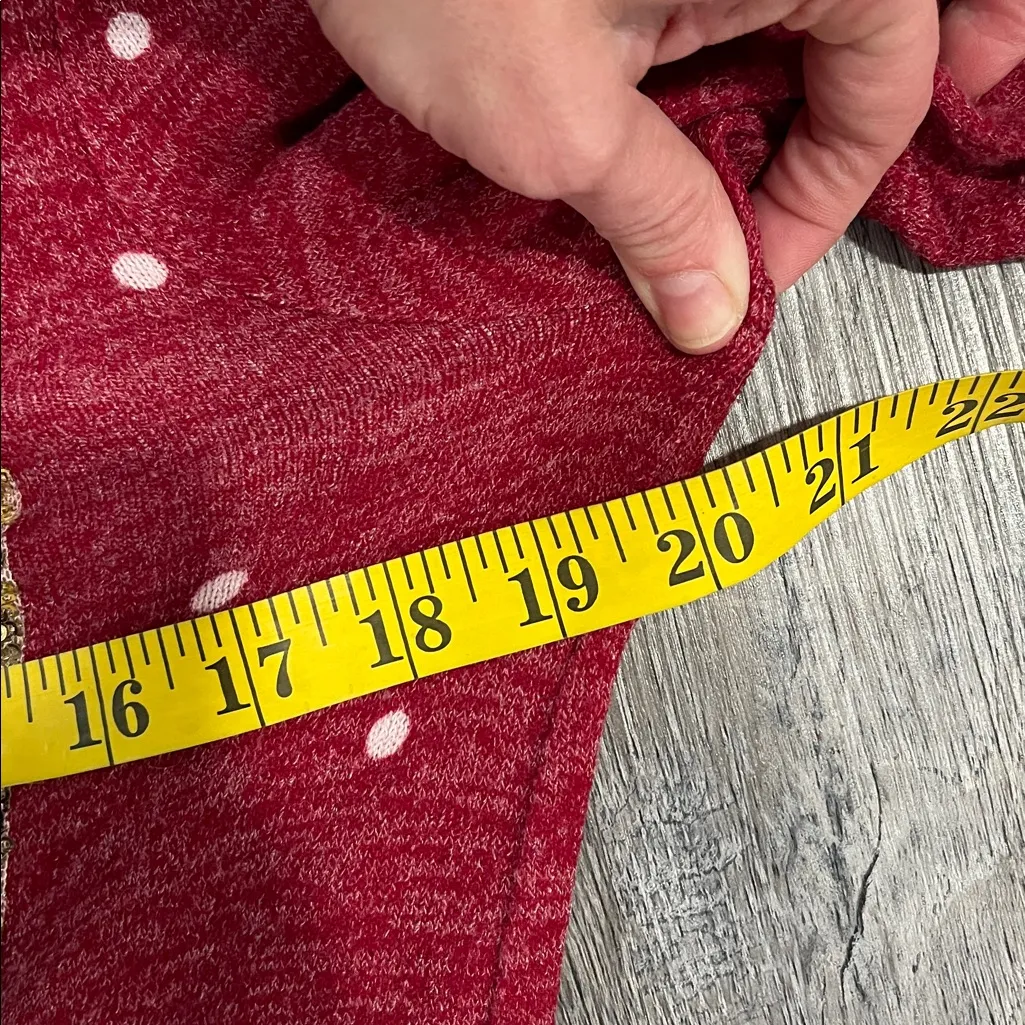 Red Sweater with Gold Reindeer Design Size undefined - Image 6