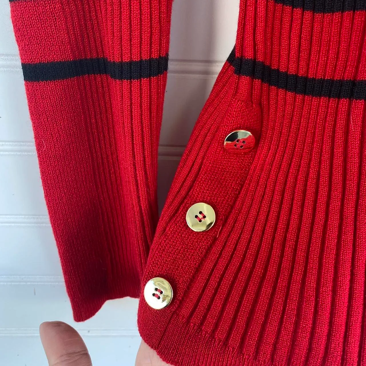 Liz Claiborne  Red And Black Ribbed Long Sleeve Sweater Top - Image 4