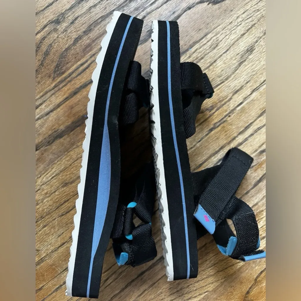 Size 7-Women  Columbia womens Alava SandalSport Sandal BL5840-010 - Image 5