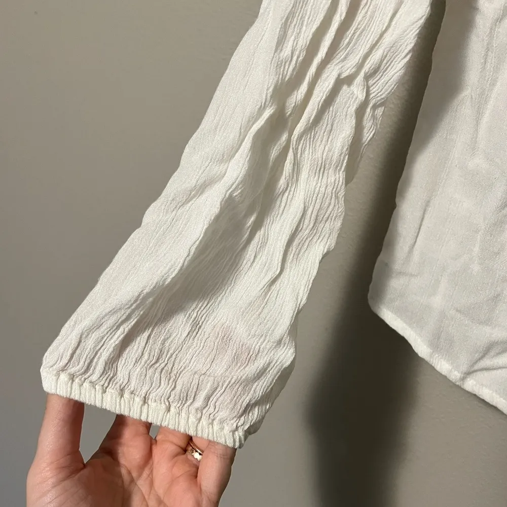 Hollister Cream Long Sleeve Relaxed Blouse - Image 3