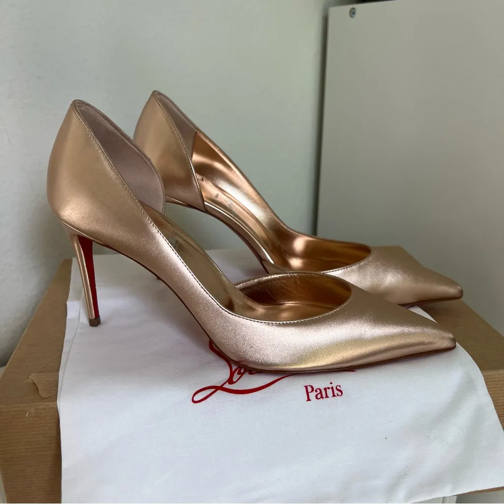 NIB Christian Louboutin Iriza 85mm Leather Pointed Toe Pumps Heels in Leche - Image 4