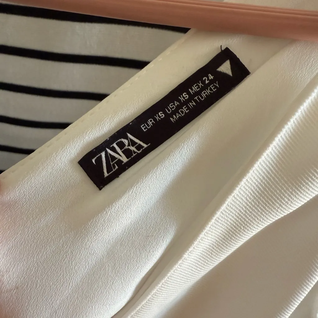 Zara White flowy dress - Image 3