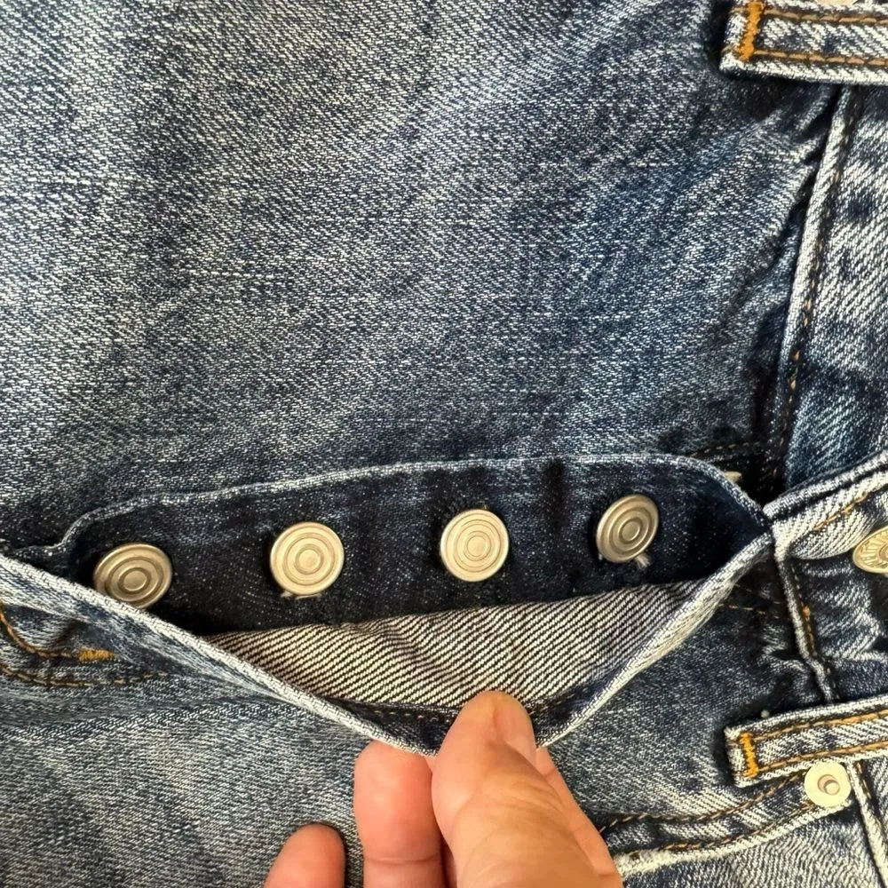 Daily Blue High Rise Distressed Jeans Size 28 Light Wash Ripped‎ Denim - Image 7