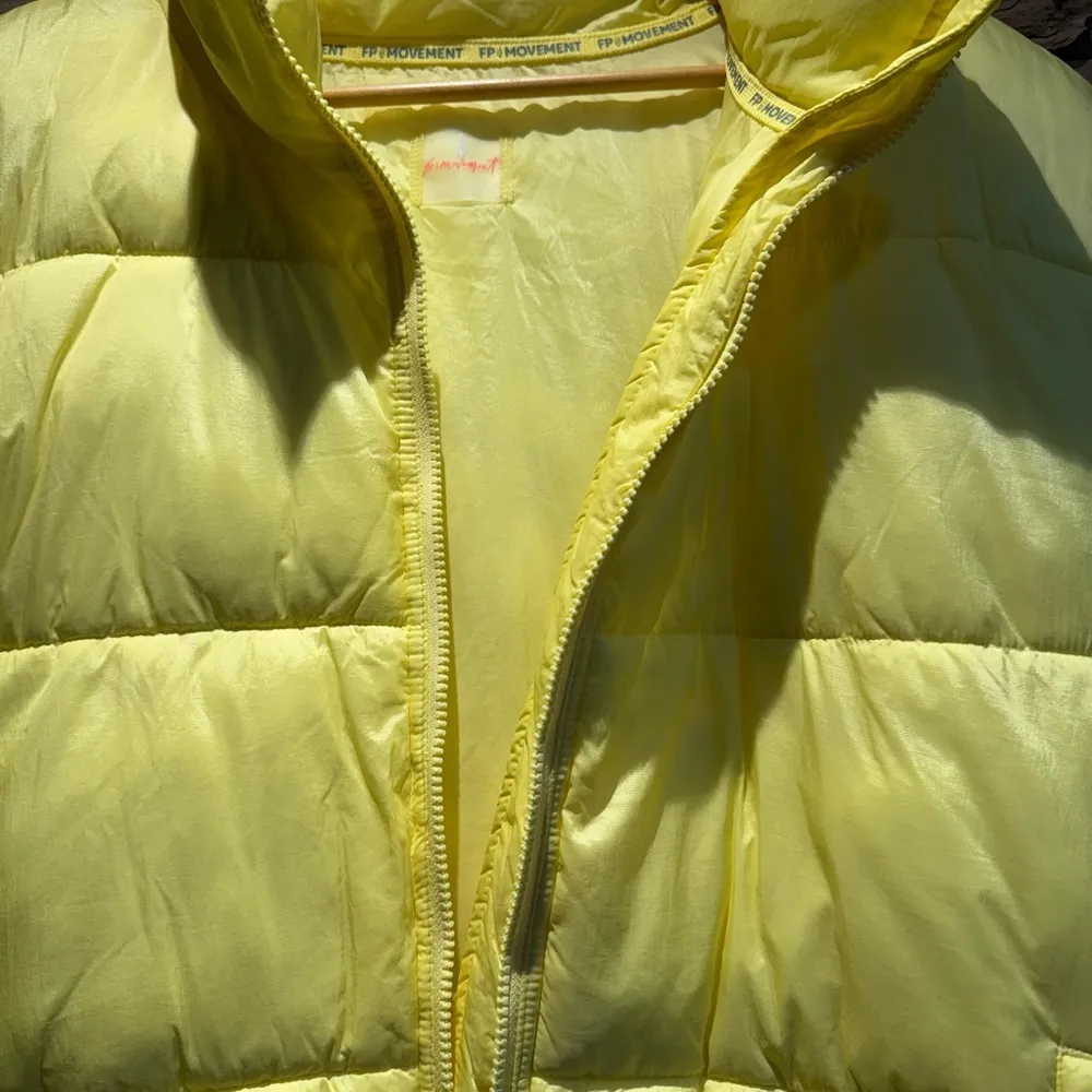 FP MOVEMENT In A Bubble Oversize Puffer Vest Color: Lemon Size:L NWT Yellow Size L - Image 4