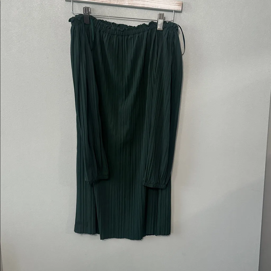 One Love Clothing Off-Shoulder‎ Pleated Dress - Image 2