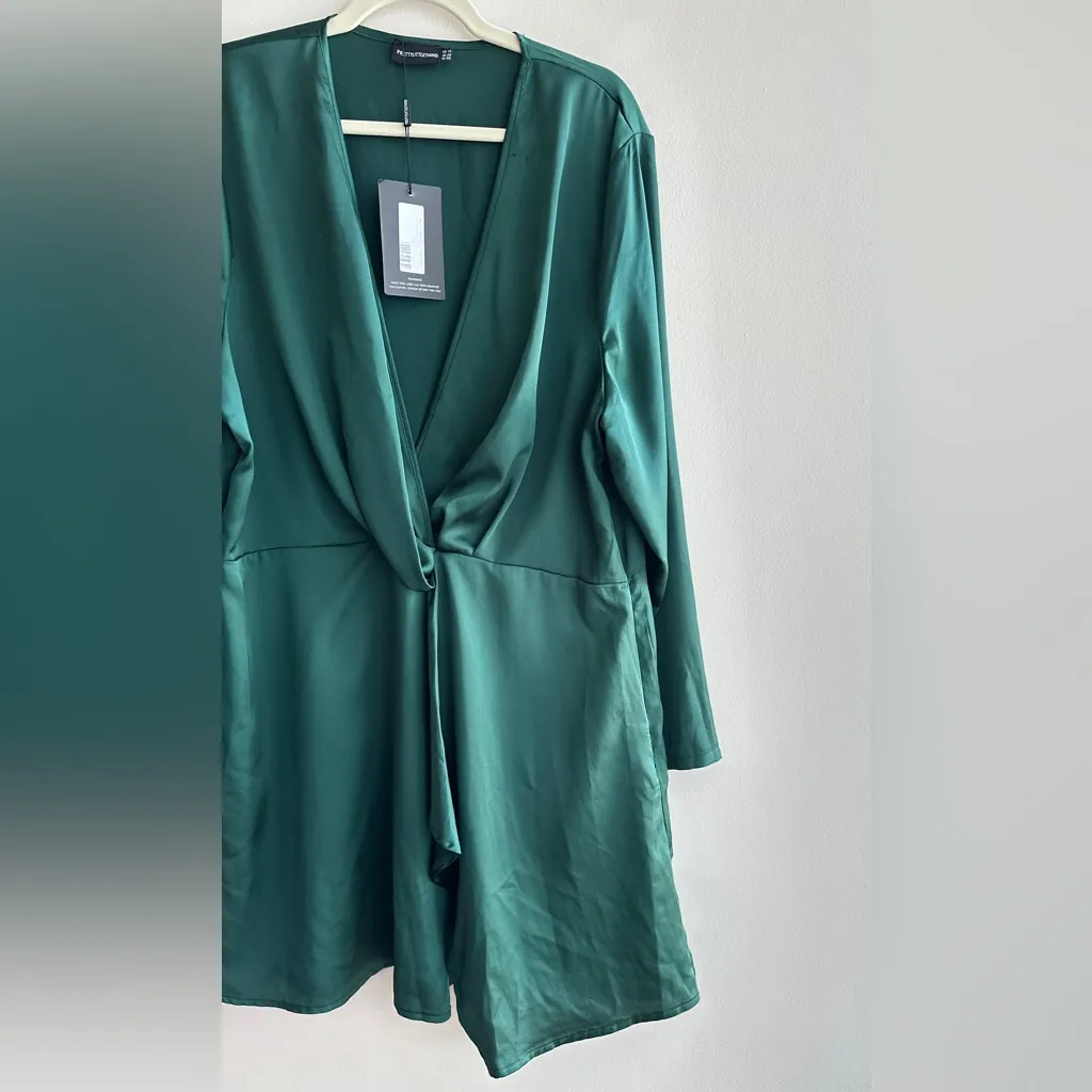 PrettyLittleThing The Emerald Green Satin Long Sleeve Wrap Dress, Size 1X - Image 5