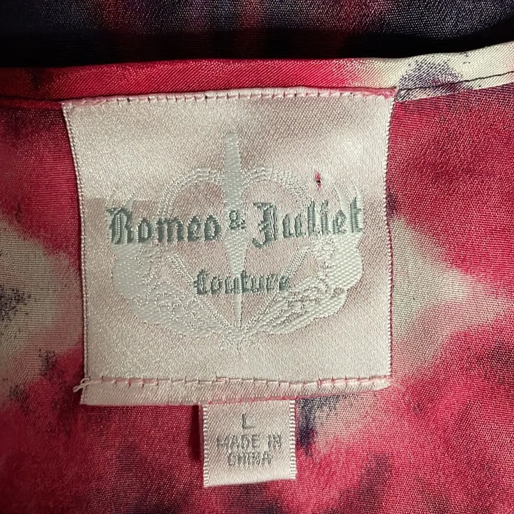 Romeo & Juliet Couture Multi-Color Short Sleeve Cold Shoulder Blouse Size Large - Image 8