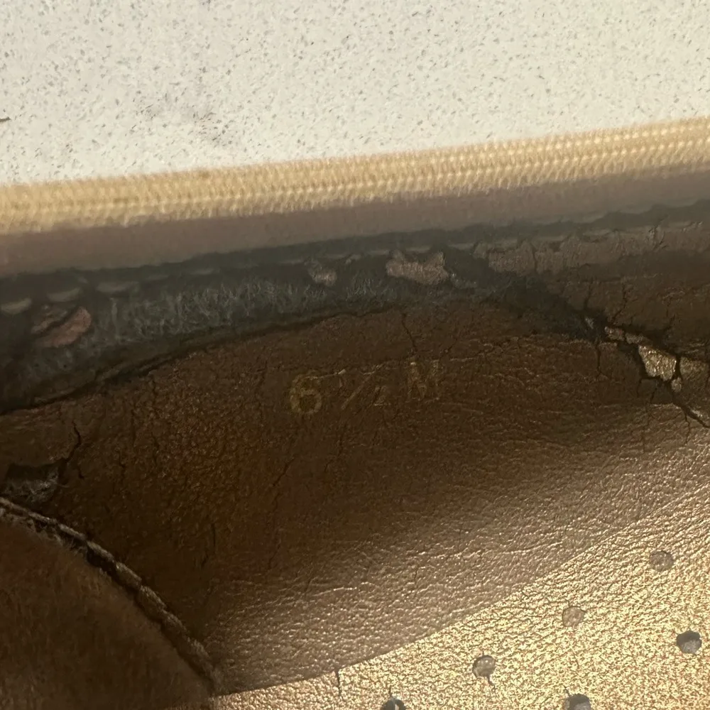 Neiman Marcus Quilted Flats - Image 5