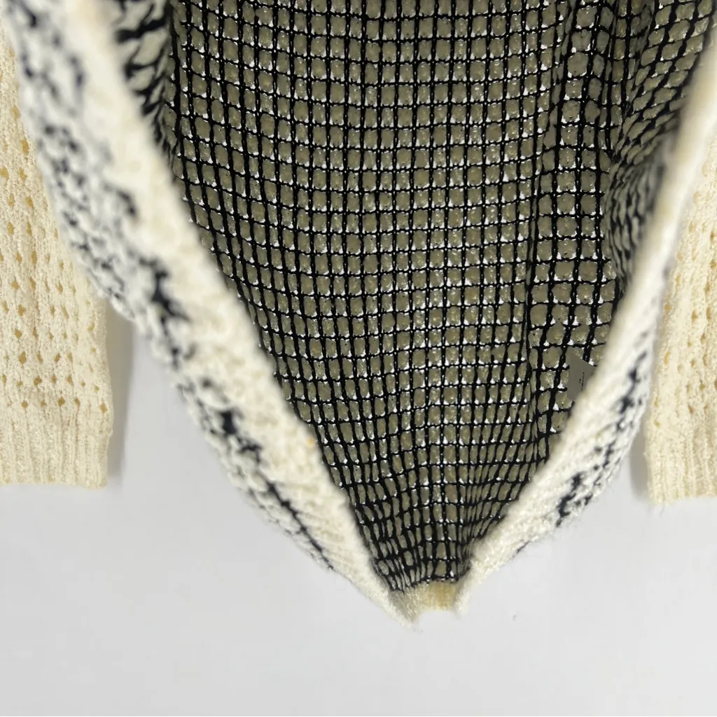 Urban‎ Day Black & Cream Open Knit Long Sleeve V-Neck Sweater Size M/L - Image 5