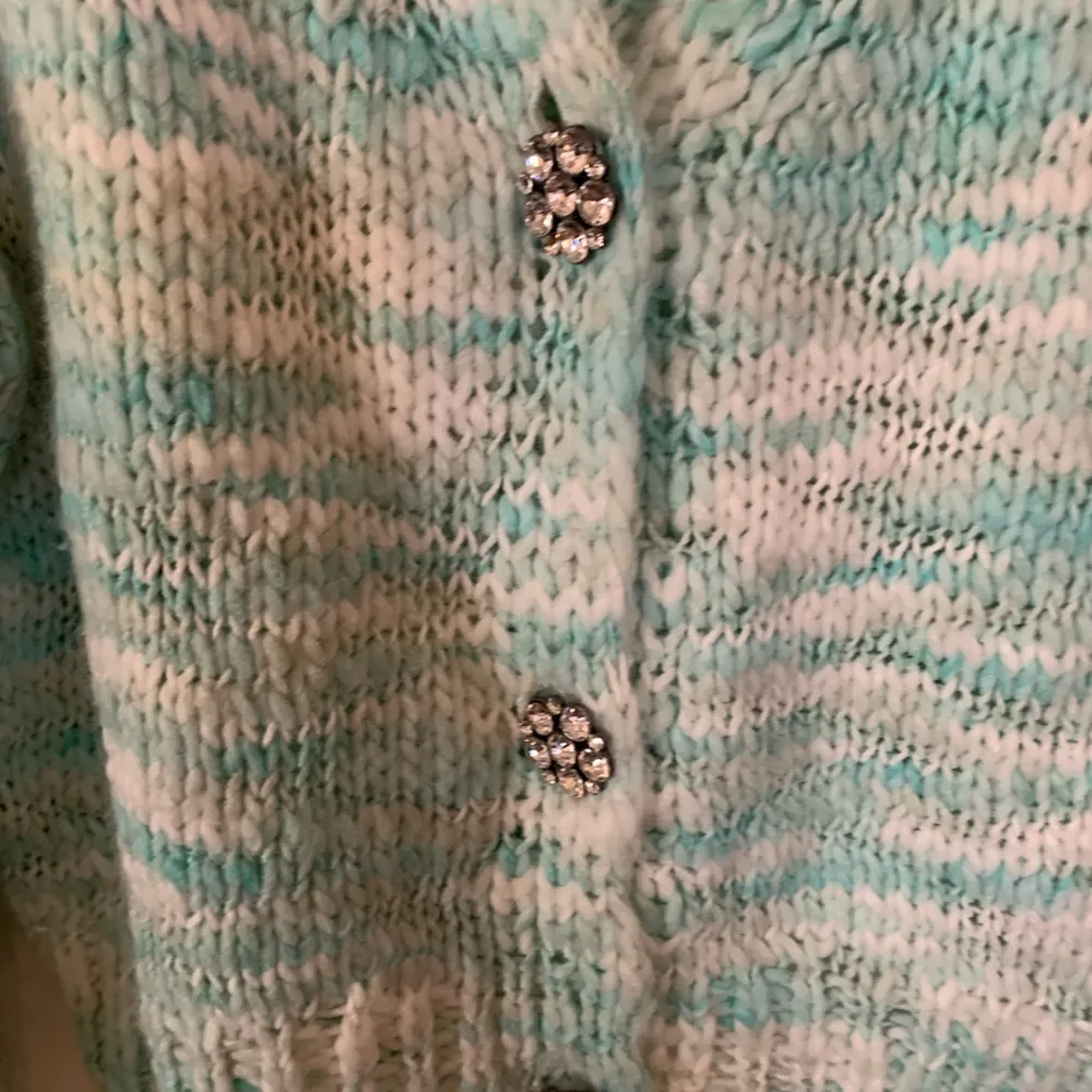 NWT Women's Button-Front Cropped
Cardigan - Wild Fable Mint Green... Sz Xs - Image 5