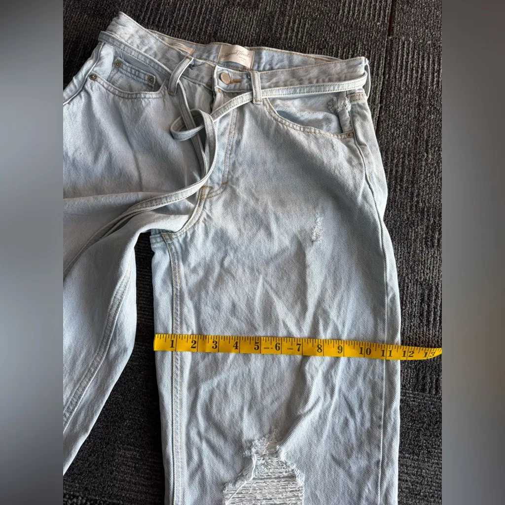 UNIVERSAL THREAD Mid Rise 90s Baggy Distressed Light Wash Jeans 4R - Image 13