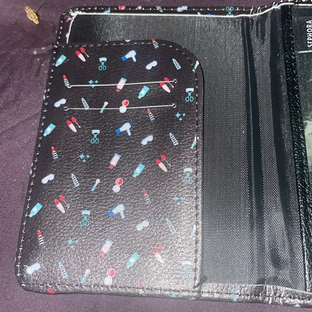 lipstick passport holder - Image 4