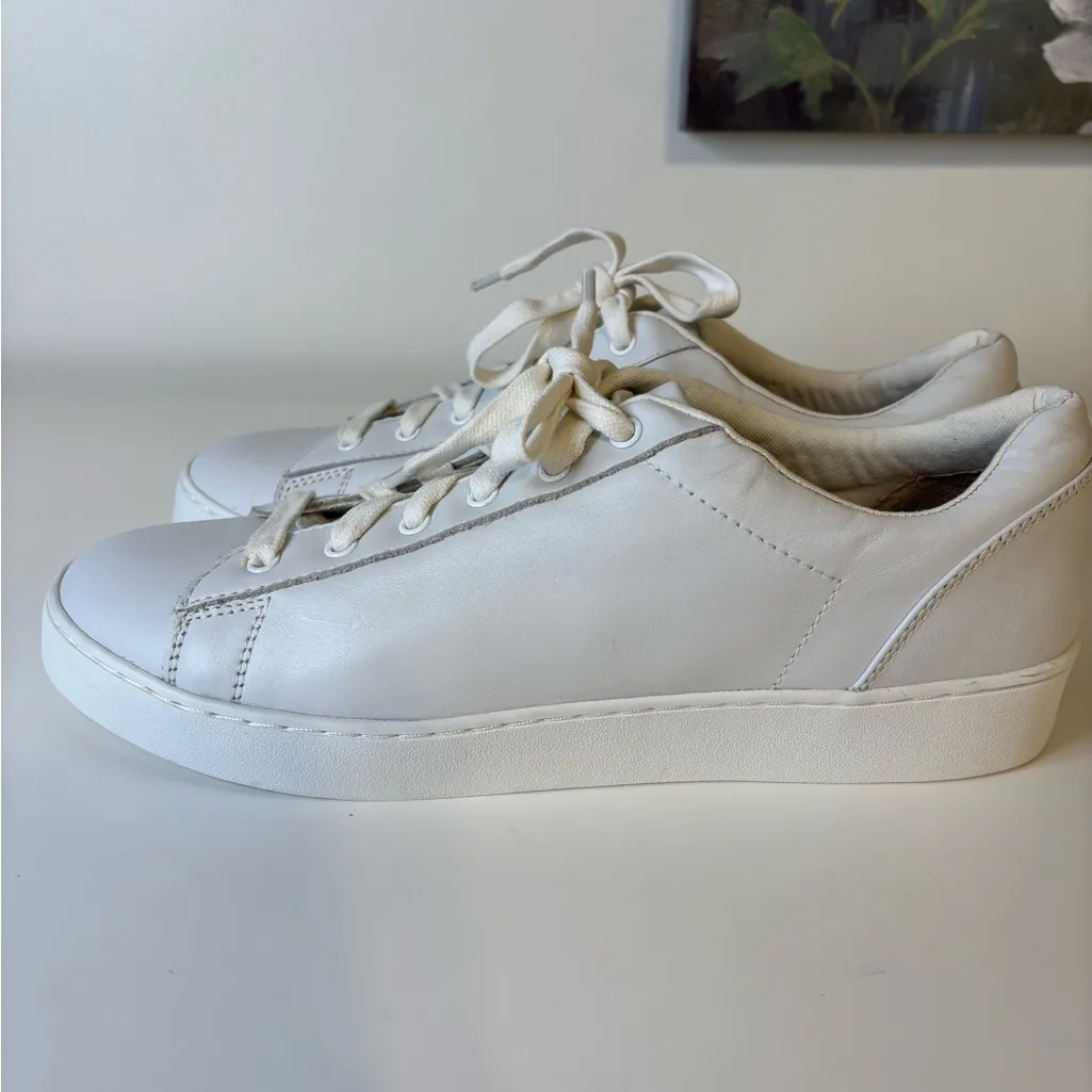Vionic women’s Size 11 Classic White Sneakers - Image 4