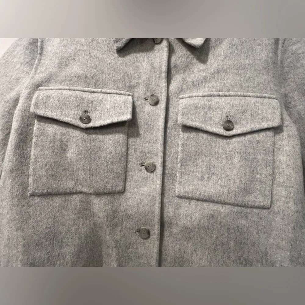 Theory Women's Wool-Cashmere Blend Coat in Light Gray Size Large - Image 3