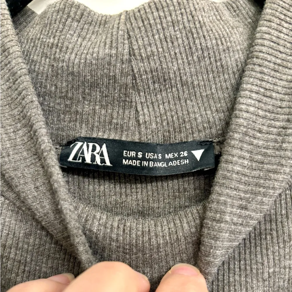 Zara Midi Ribbed Dress - Image 5