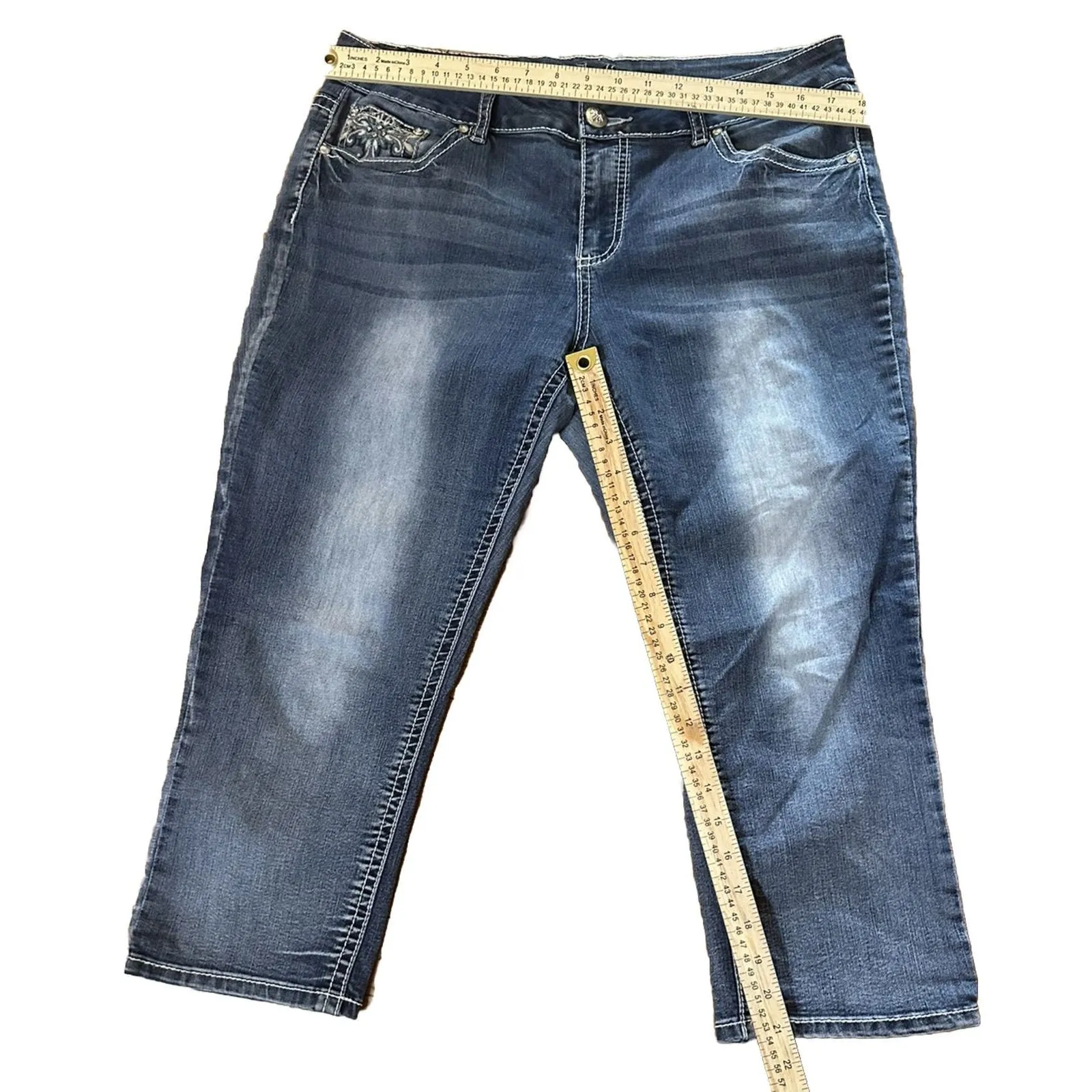 Love Indigo Premium Women's Capri Jeans Size 12 Western Embroidered Stretch - Image 7