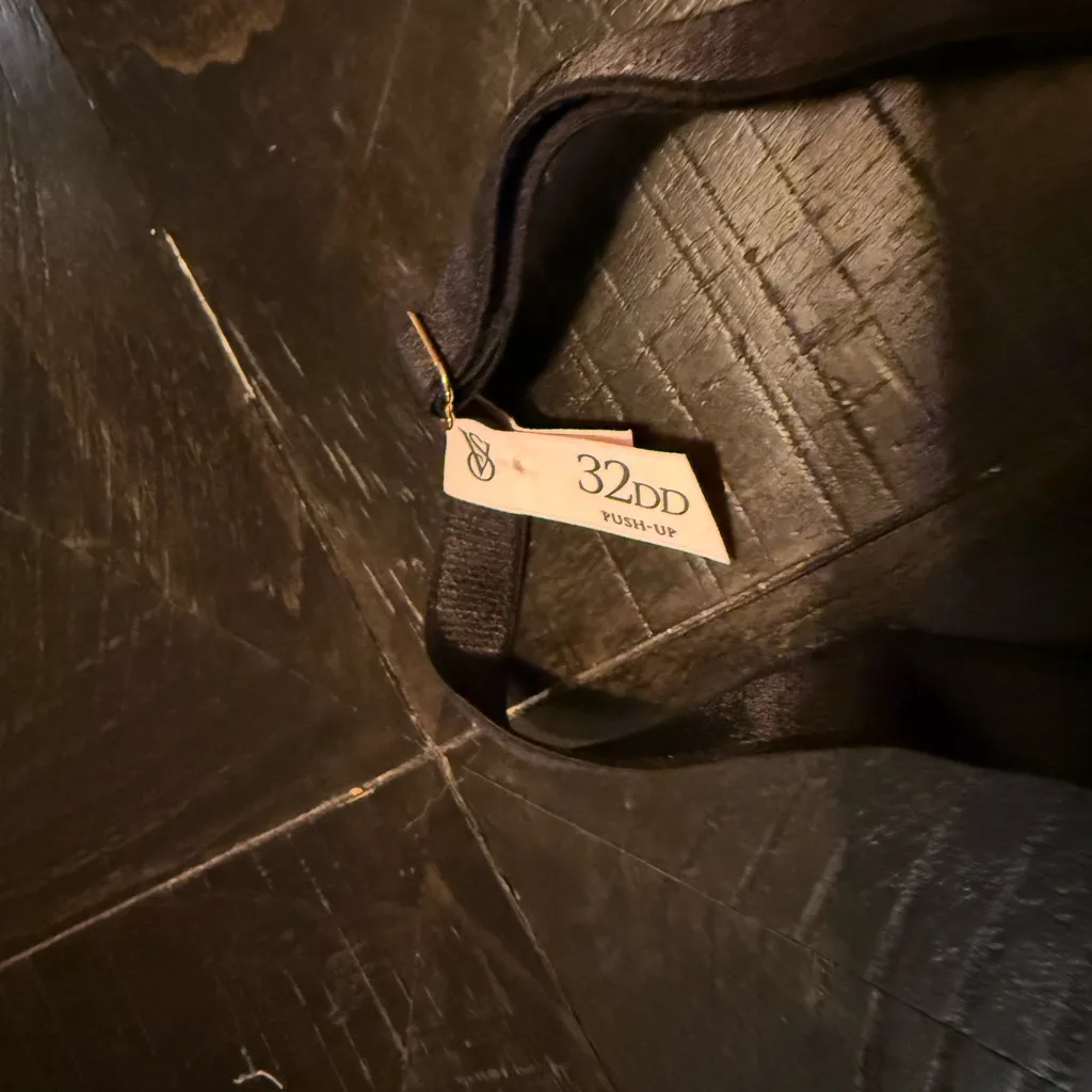 Victoria's Secret Black and Beige / Pink Lace Bra 32DD Dream Angels Push Up - Image 5